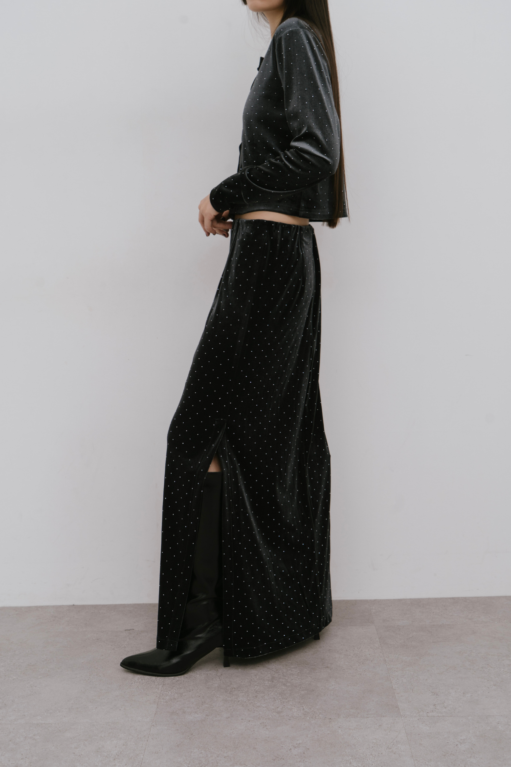 Shiny dot velour skirt