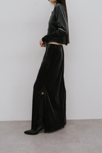 Shiny dot velour skirt