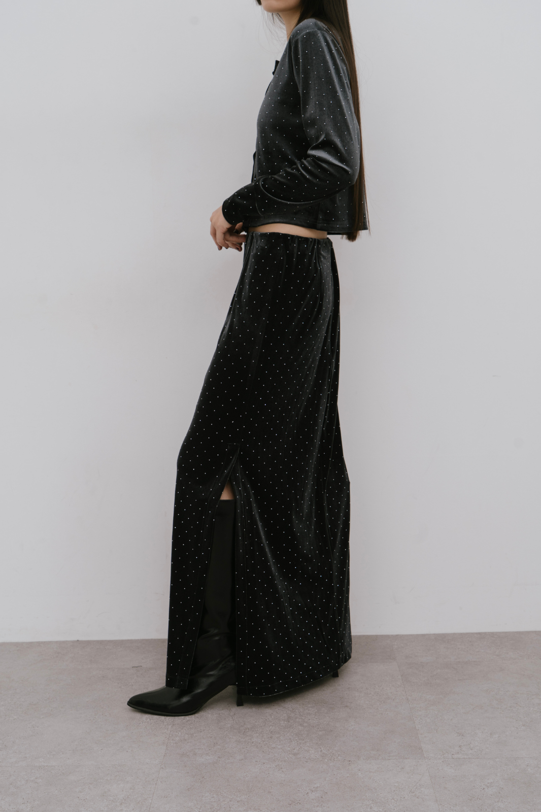 Shiny dot velour skirt
