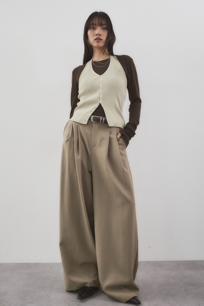 Halter neck knit vest