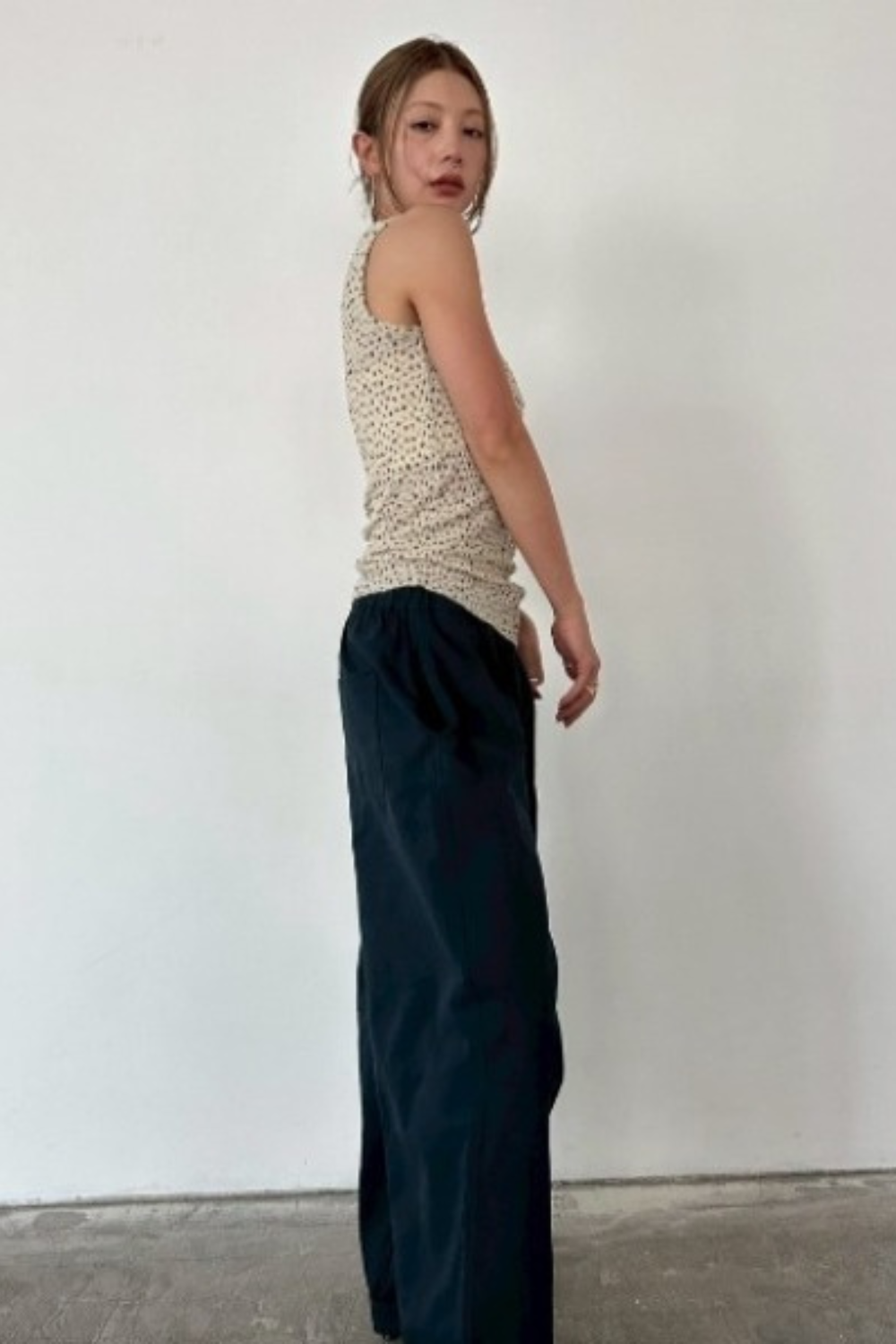 Flower henry neck tank top