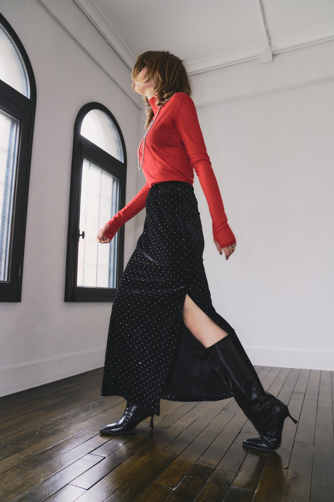 Shiny dot velour skirt