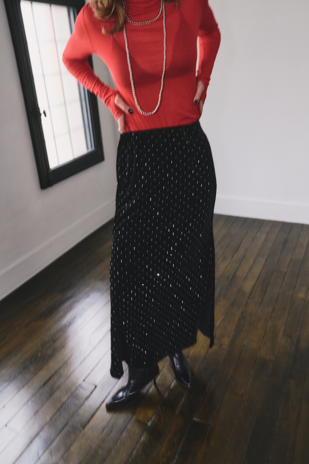 Shiny dot velour skirt
