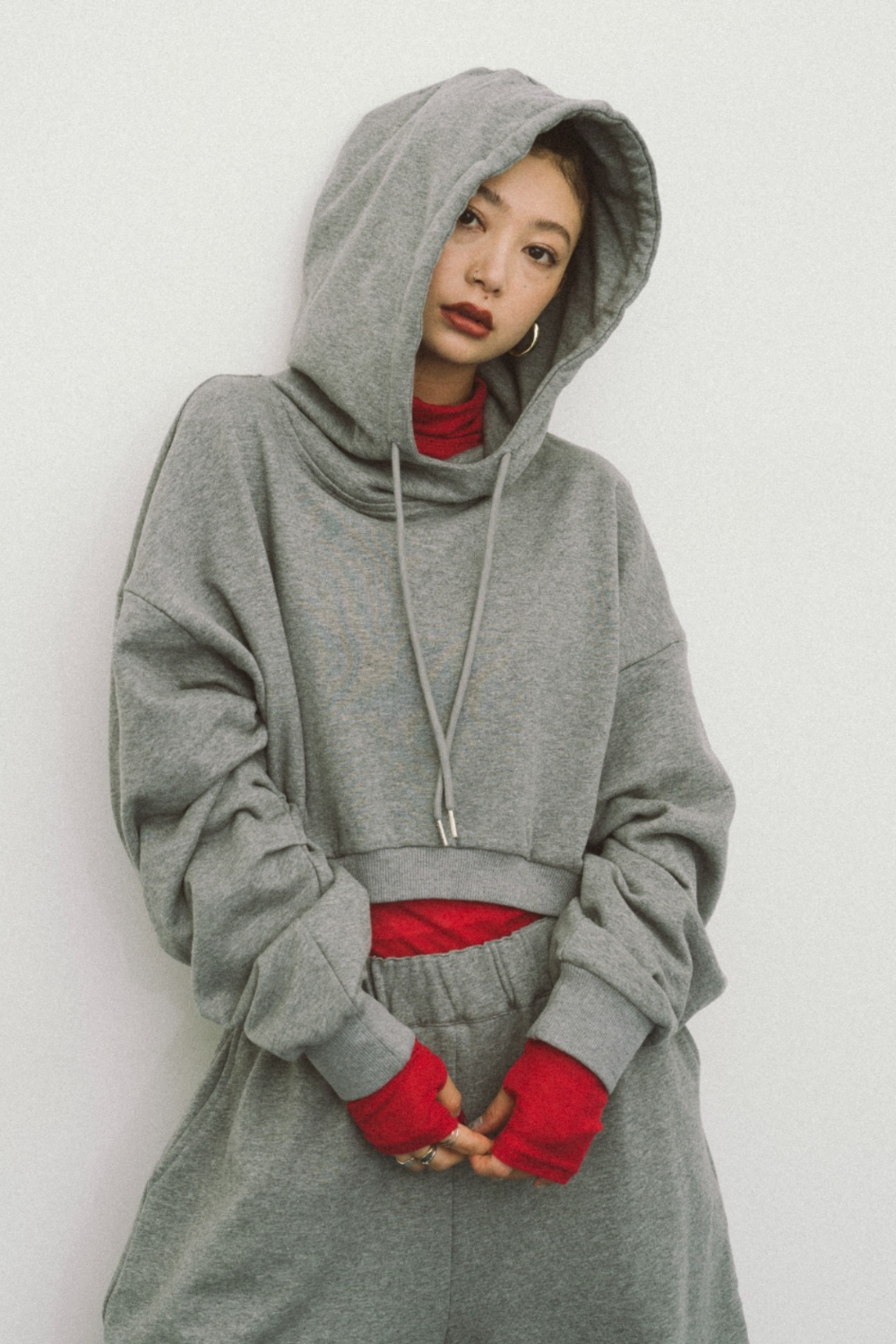 【Collaboration】Tuck sleeve hoodie sweatshirt