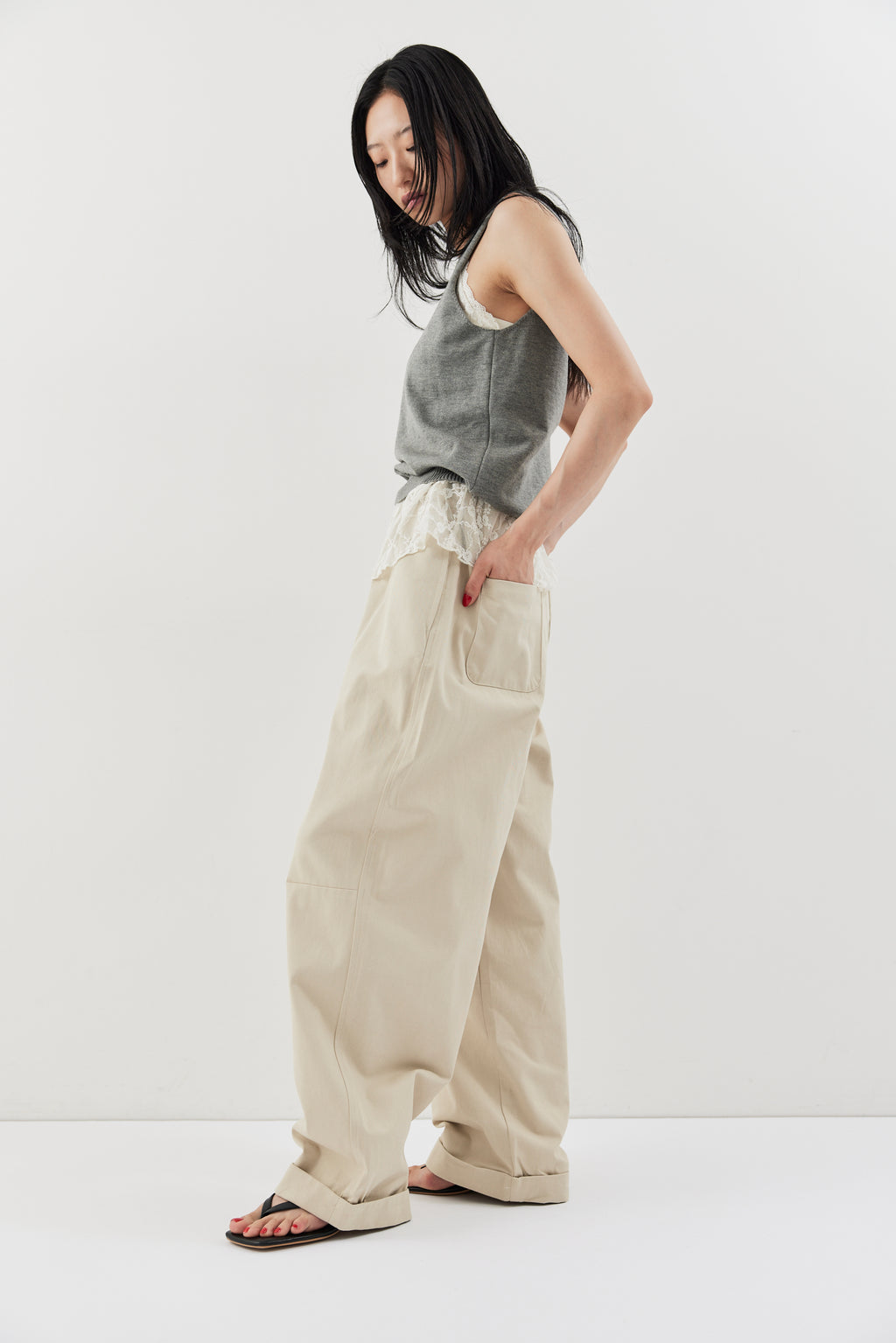 Cotton roll-up curved pants