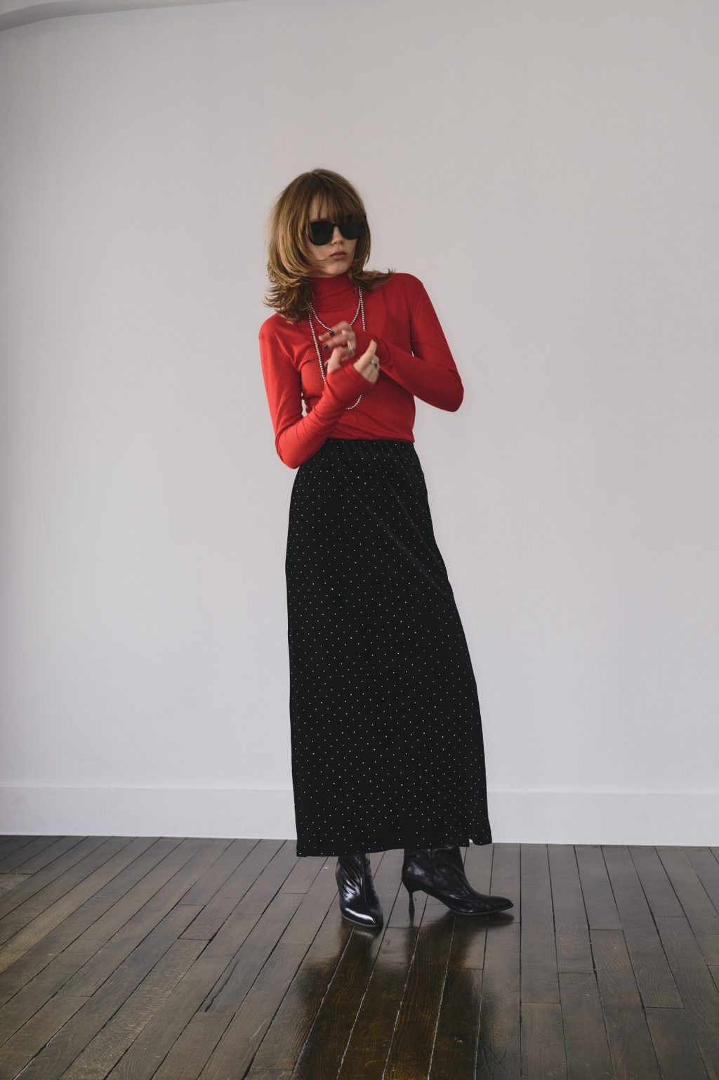 Shiny dot velour skirt