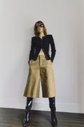 Low rise corduroy bermuda pants