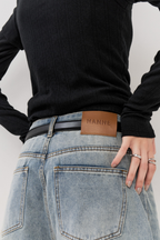 Low rise tapered denim pants