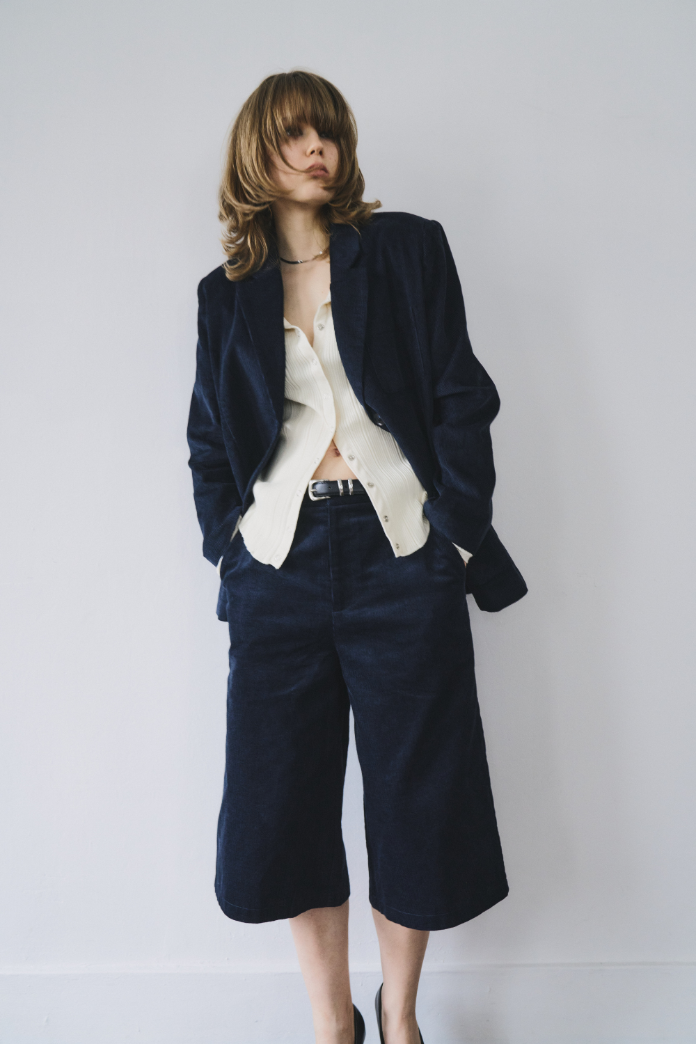 Low rise corduroy bermuda pants