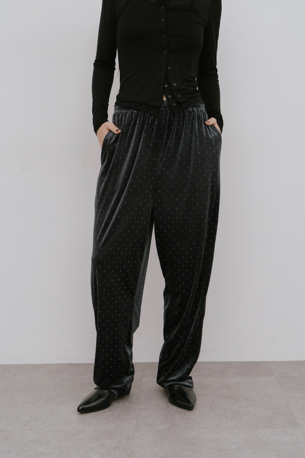 Shiny dot velour pants