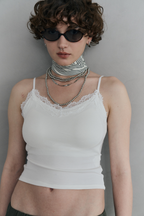 Cup in lace camisole