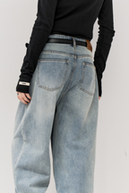 Low rise tapered denim pants