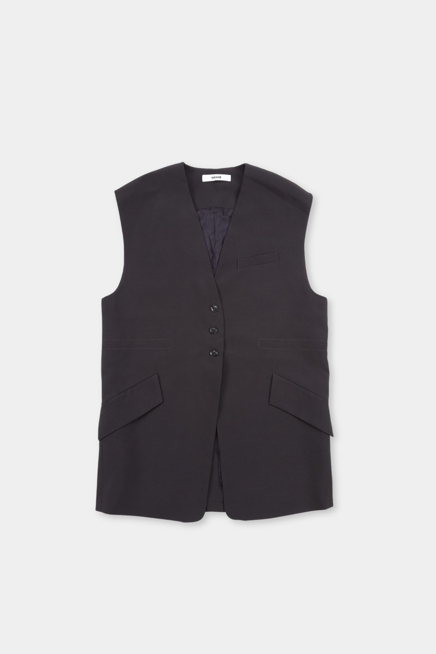 Wide shoulder no-collar vest