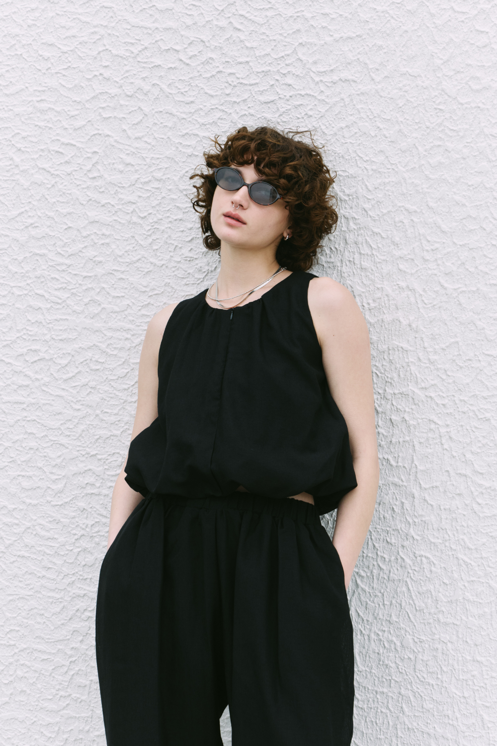 Balloon-hem sleeveless blouse