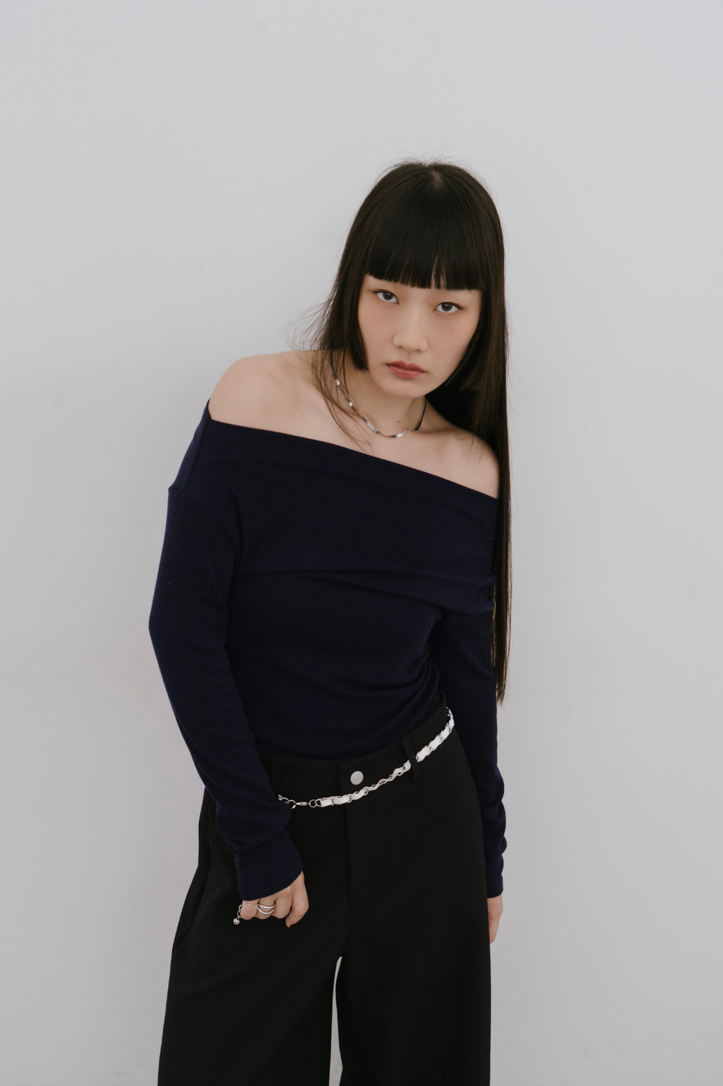 Draped neck off-shoulder long TEE