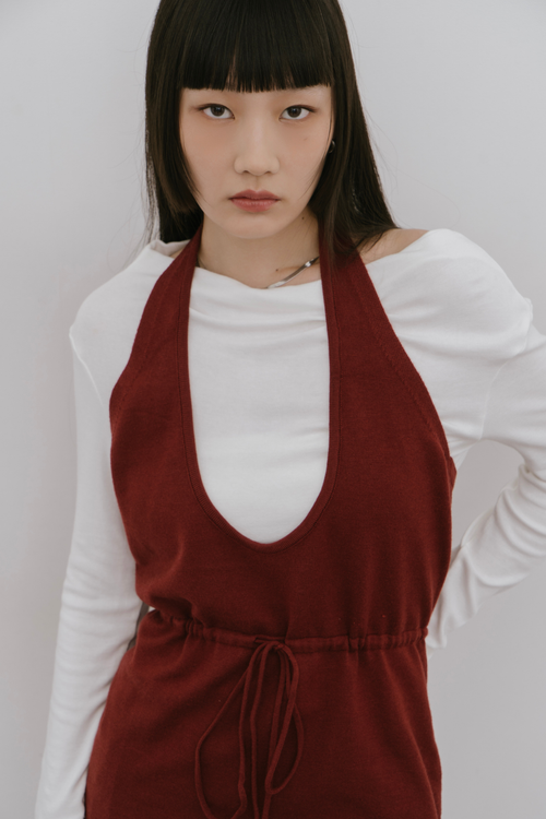 Halter neck knit tops