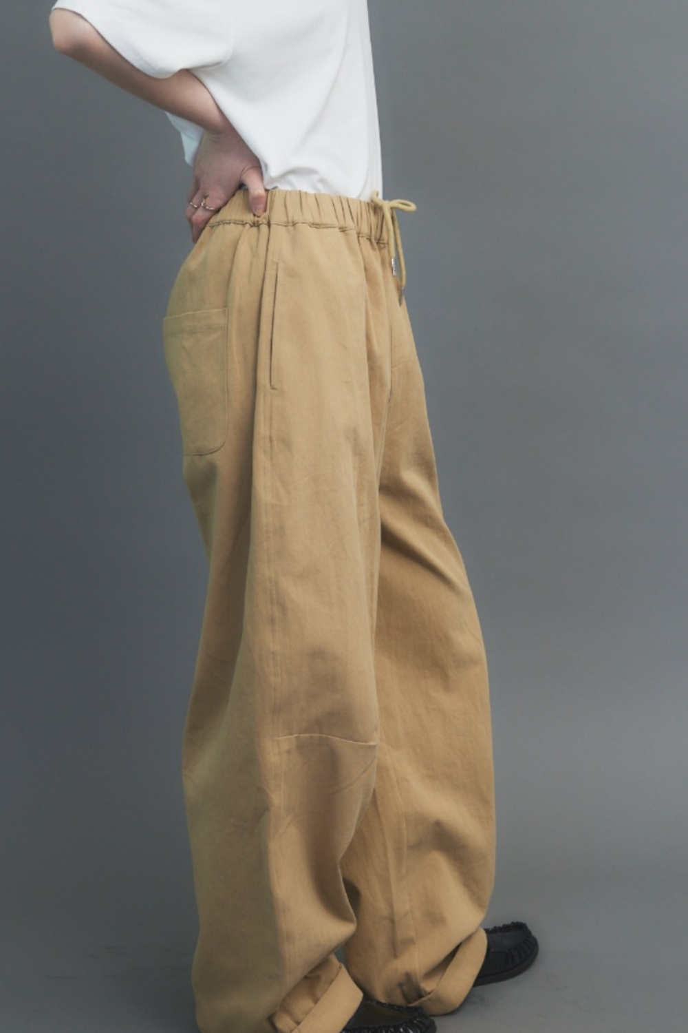 Cotton roll-up curved pants