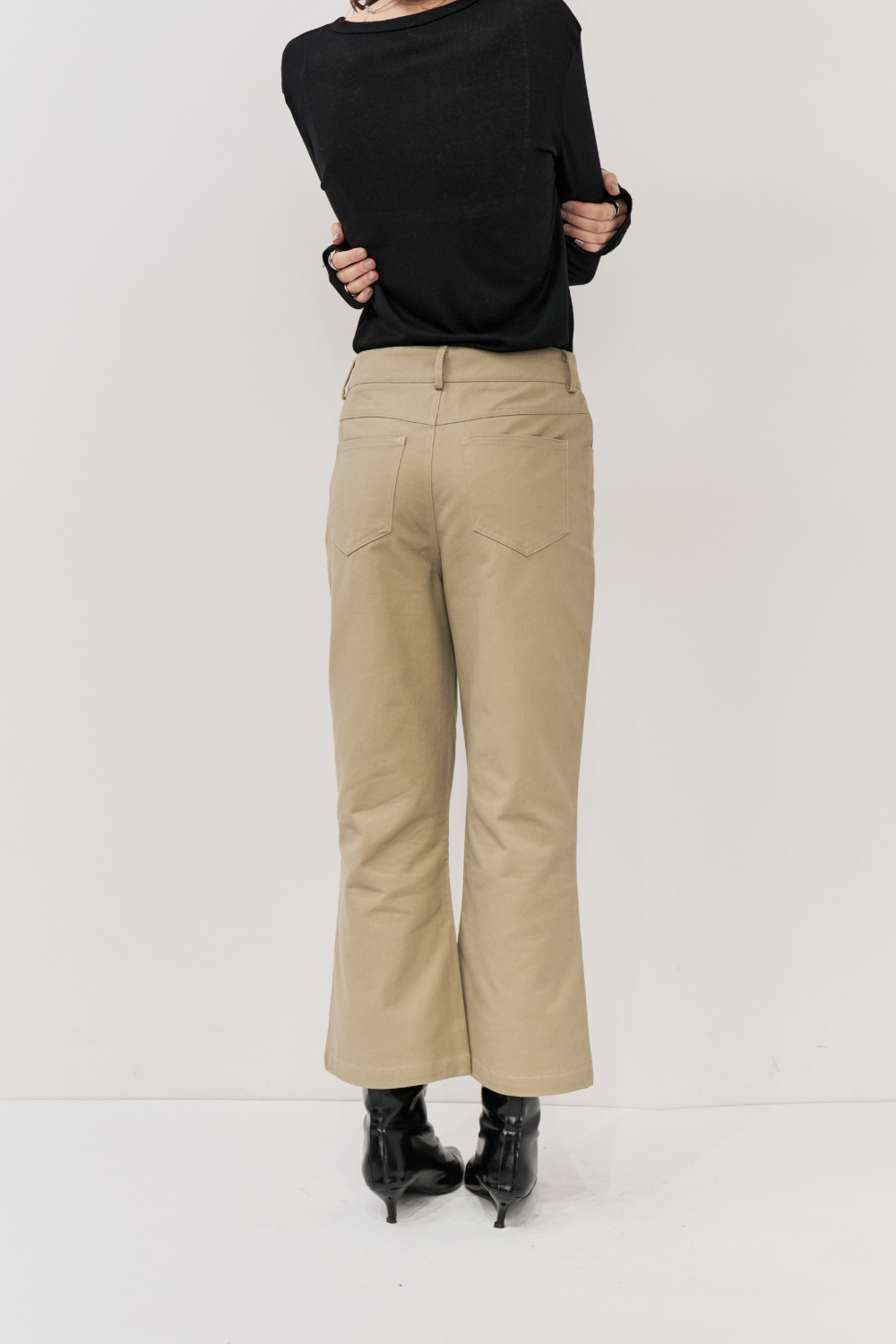 Cropped flared pants