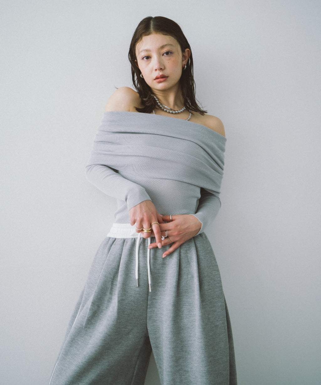 Off-shoulder knit tops