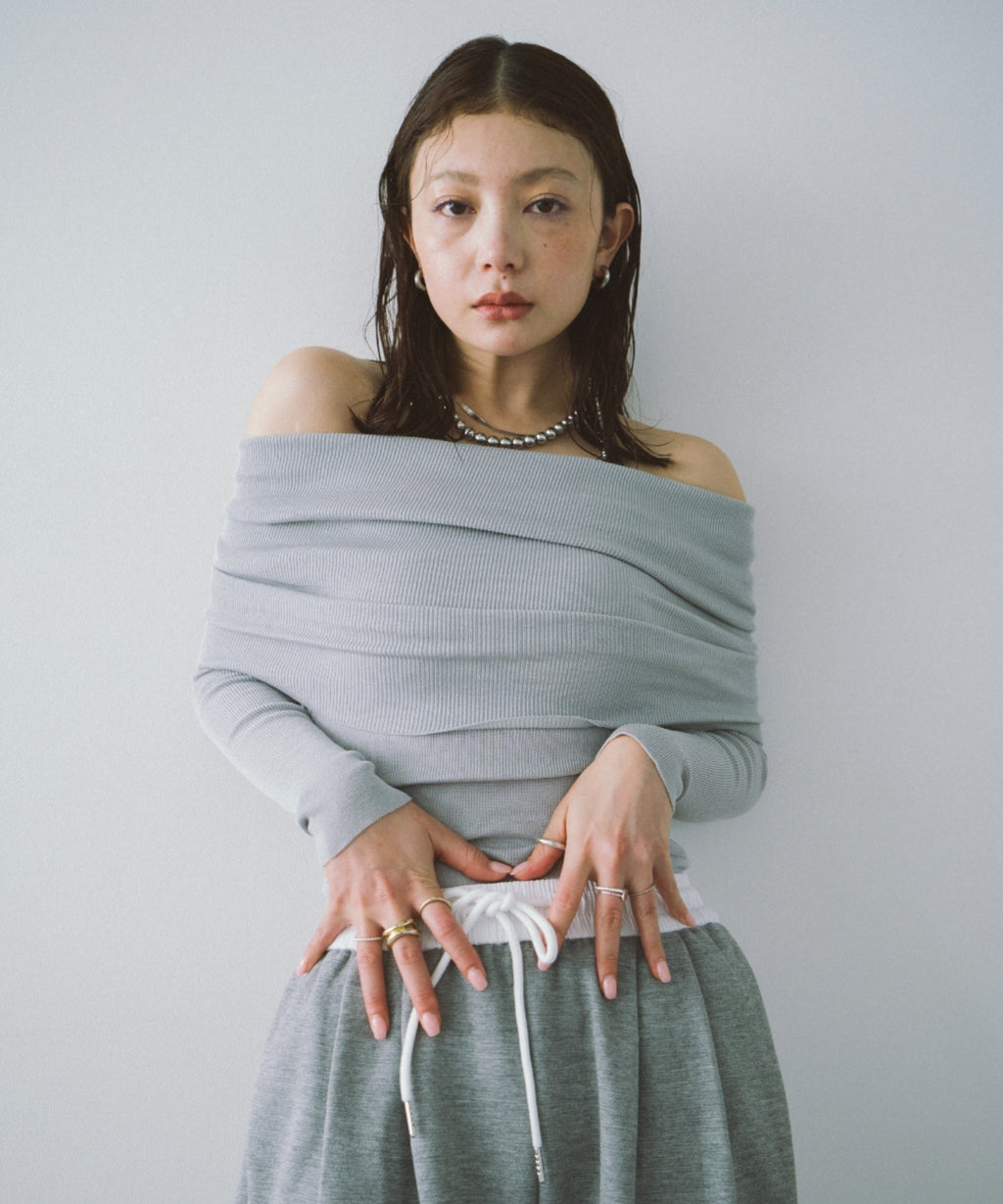 Off-shoulder knit tops