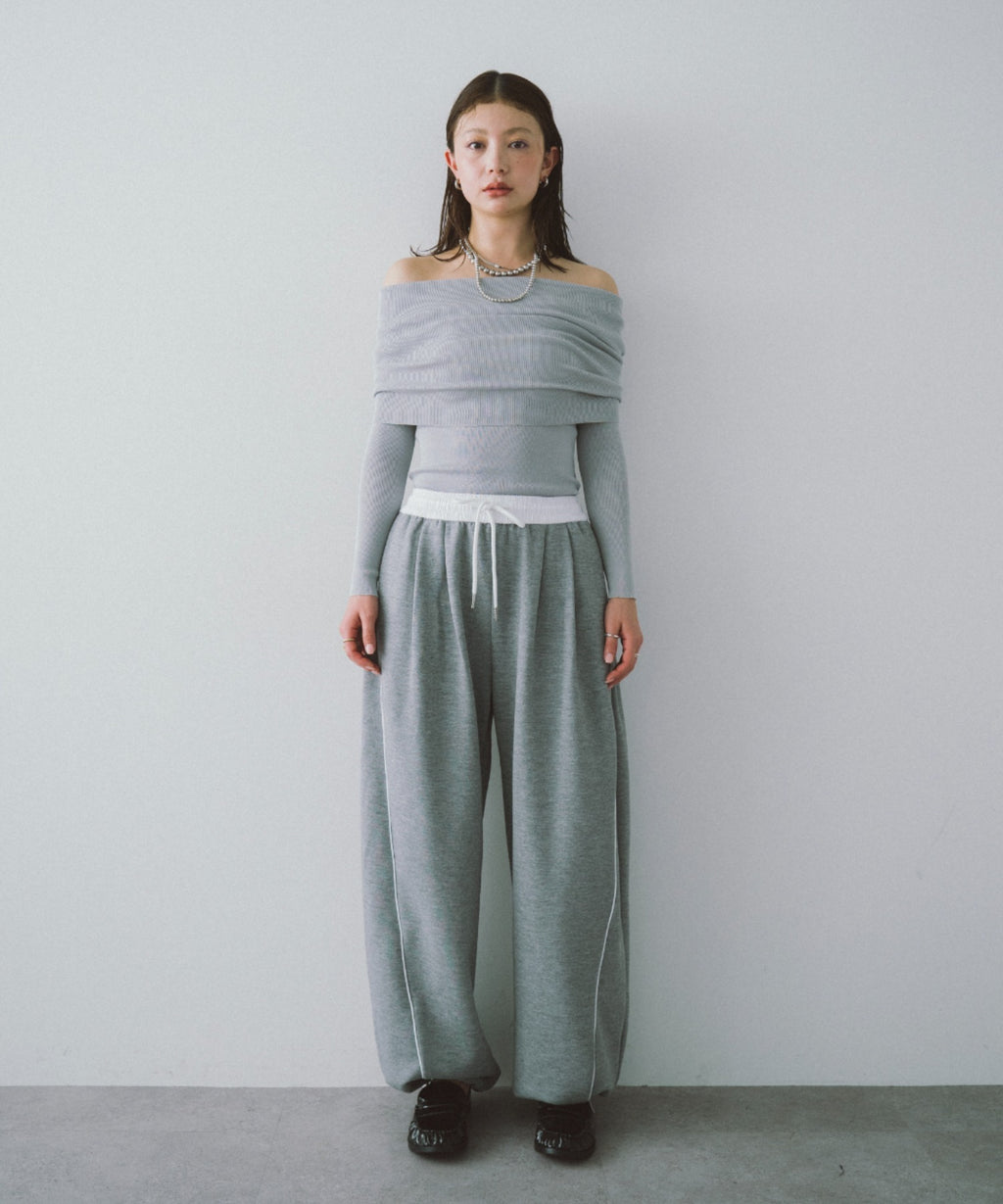 Off-shoulder knit tops