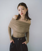 Off-shoulder knit tops