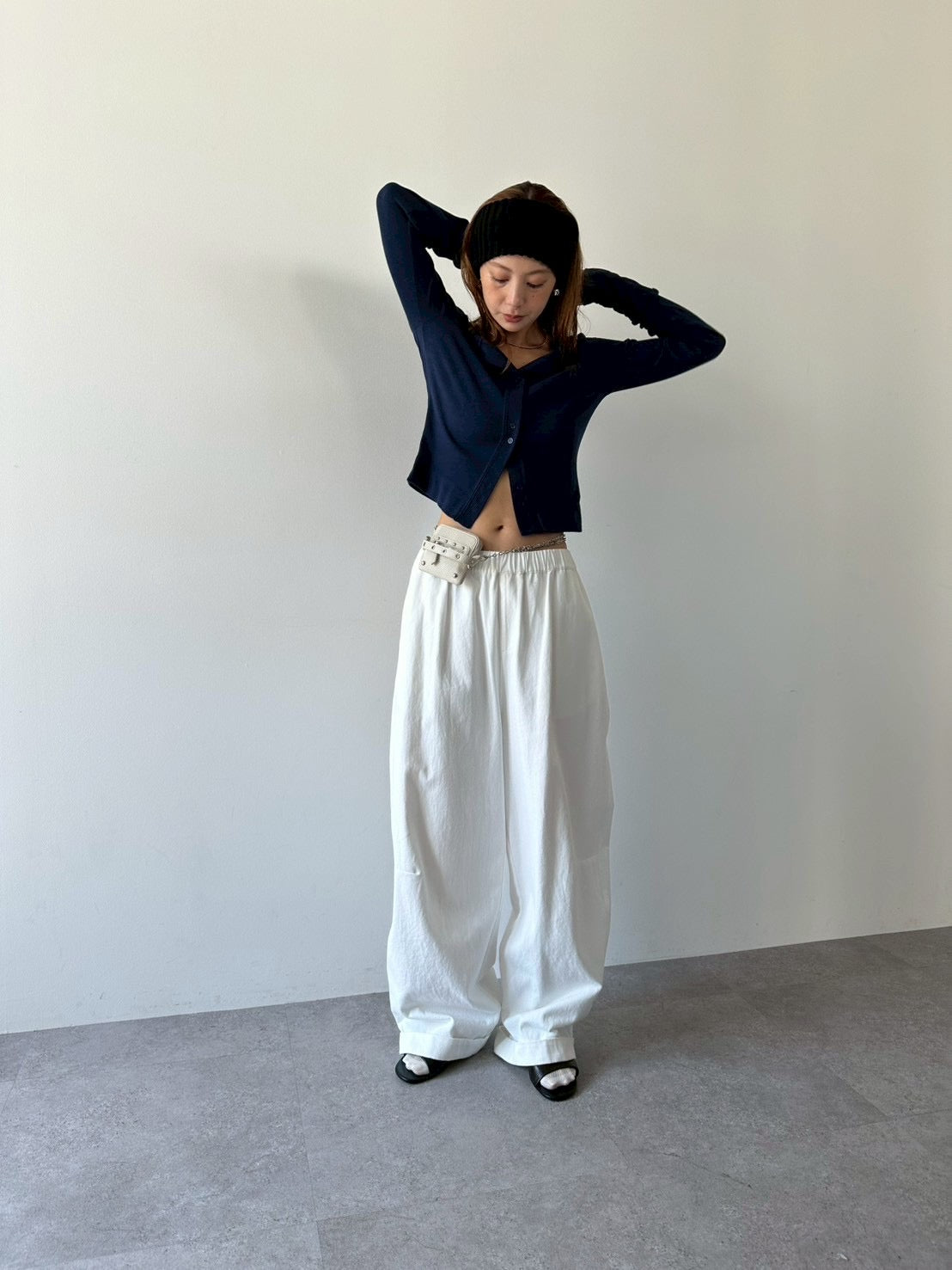 Cotton roll-up curved pants