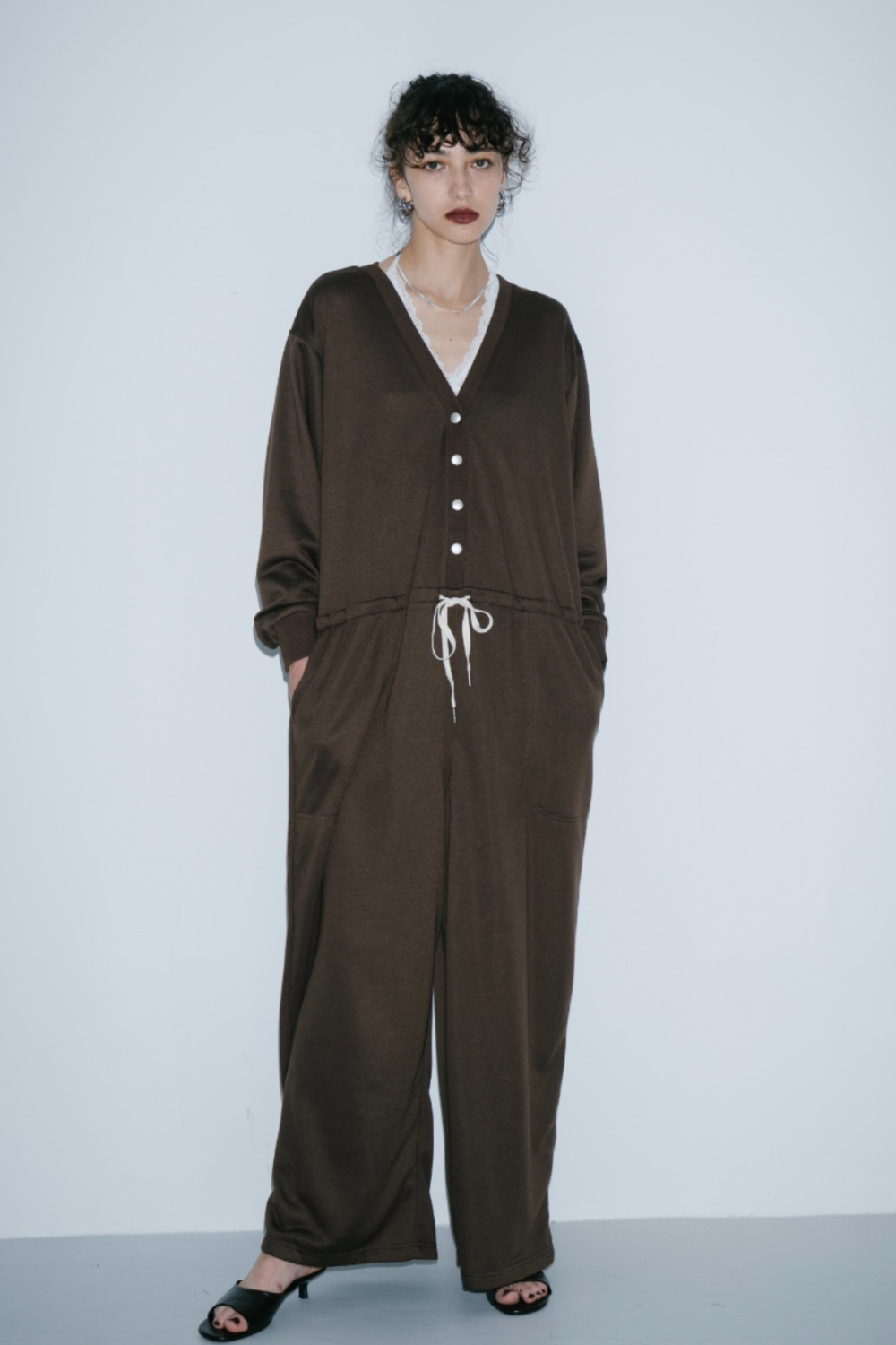 V-neck sweatshirt jumpsuit