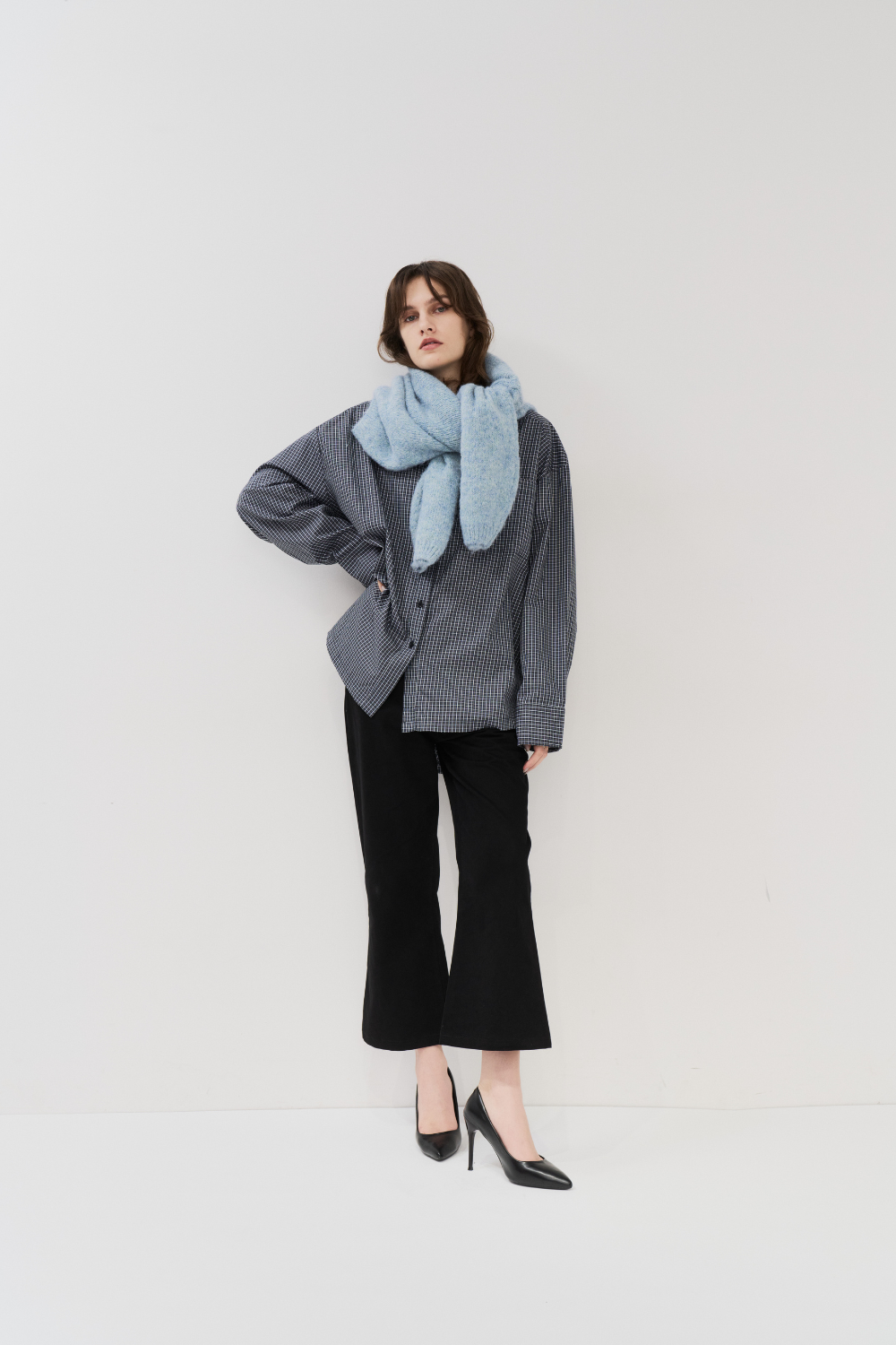 Cropped flared pants