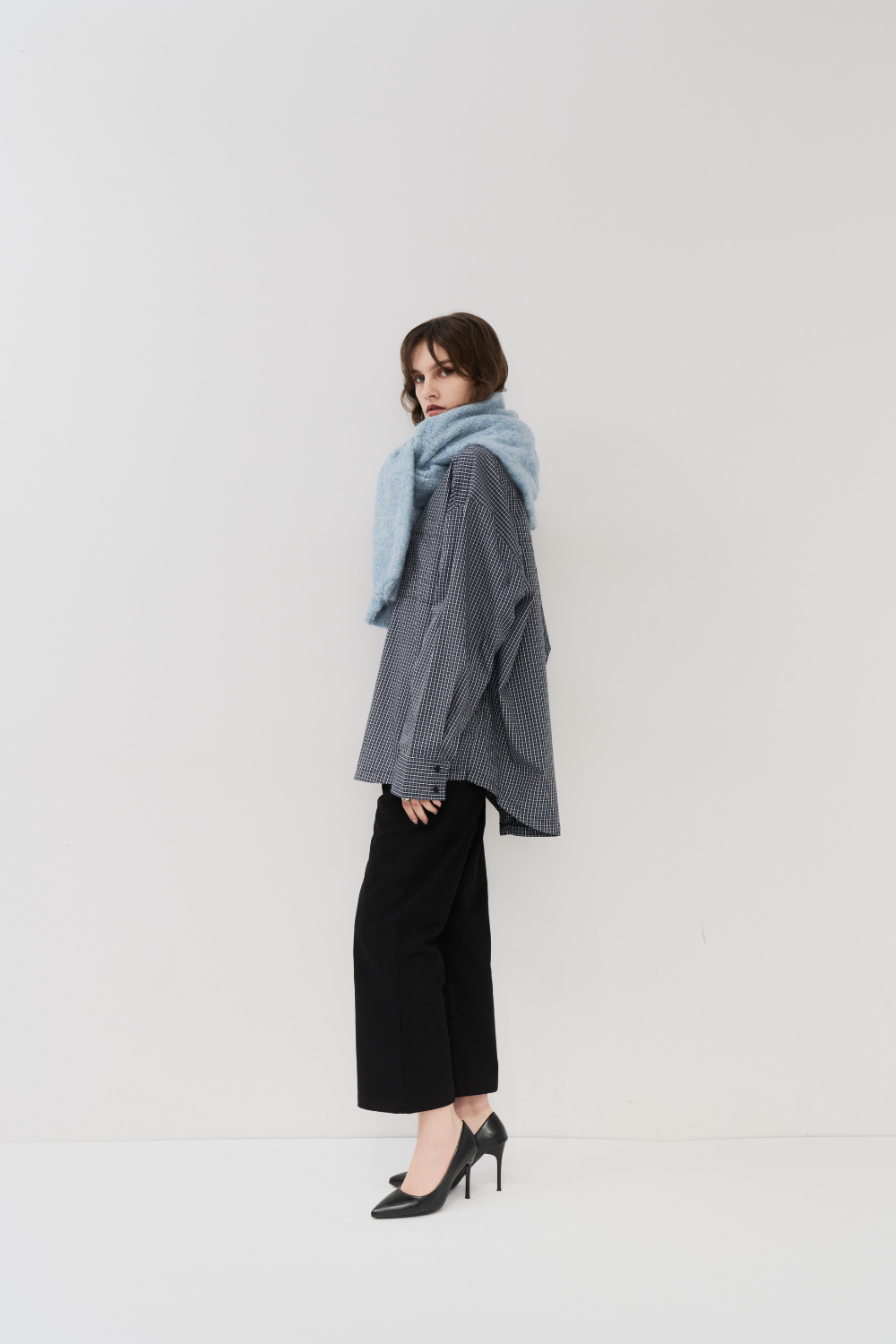 Cropped flared pants