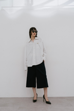 Low rise corduroy bermuda pants