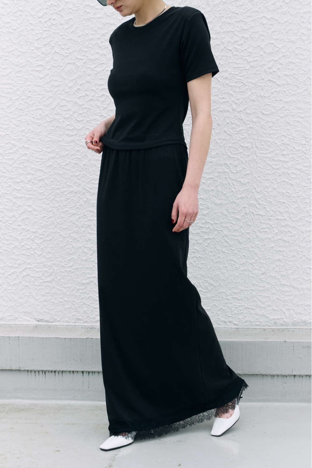 Lace hem long skirt