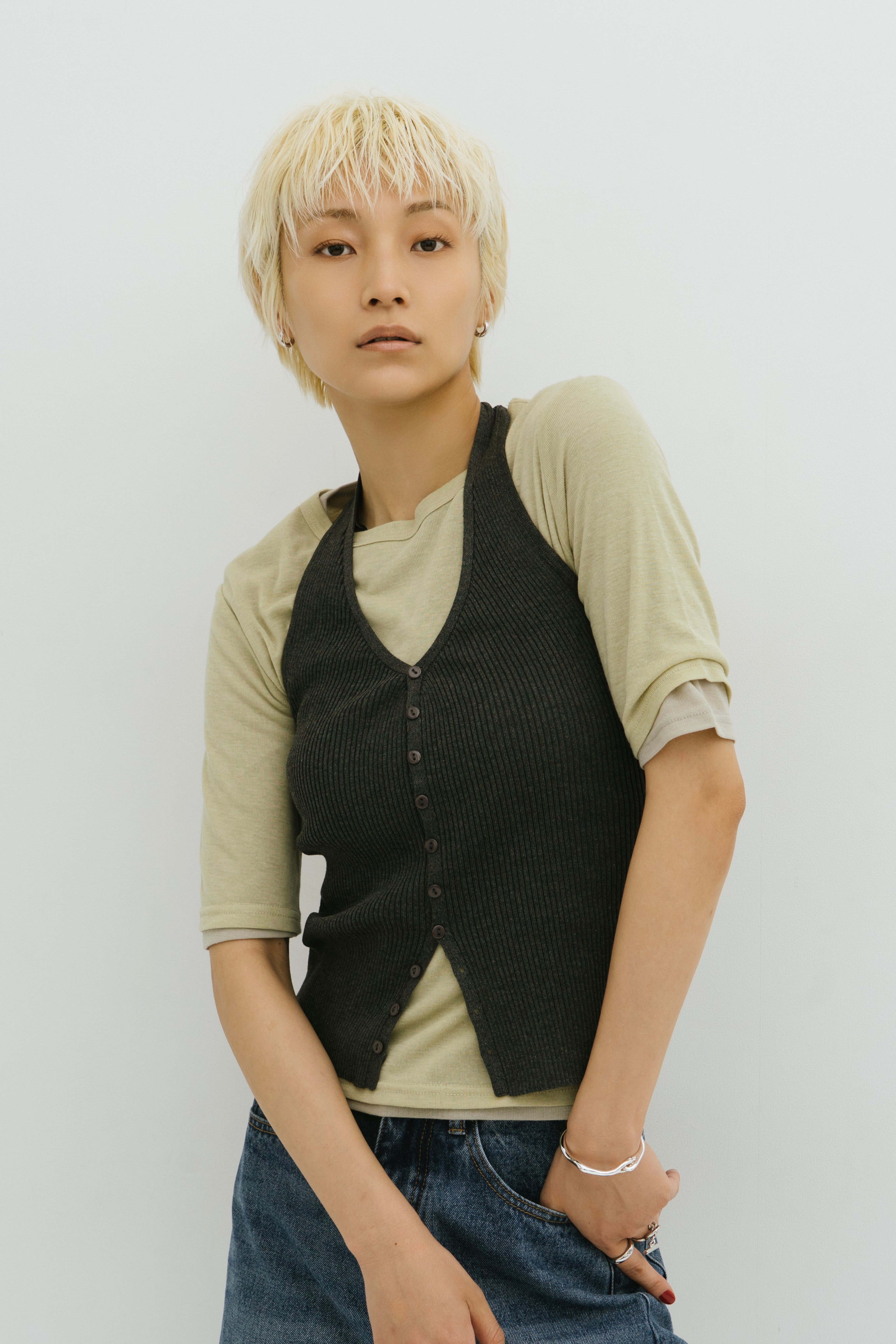 Halter neck knit vest