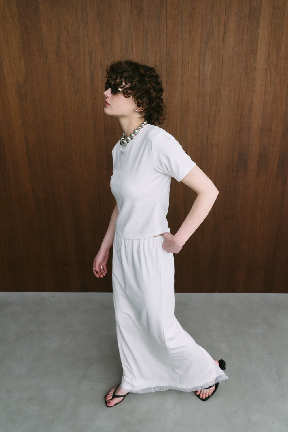 Lace hem long skirt