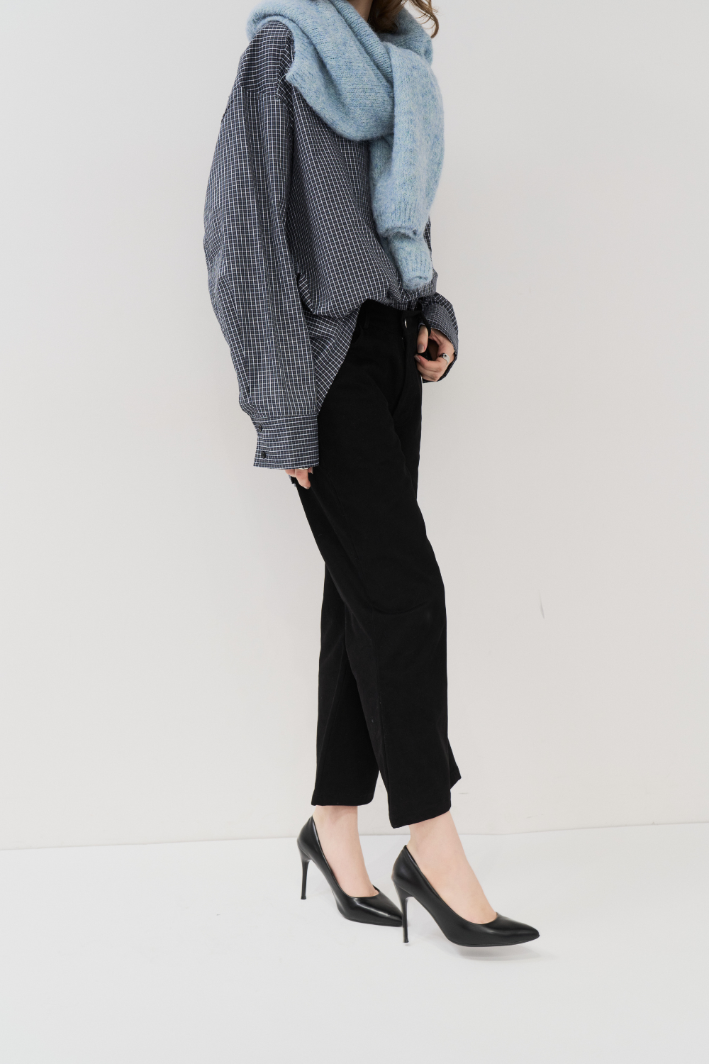 Cropped flared pants