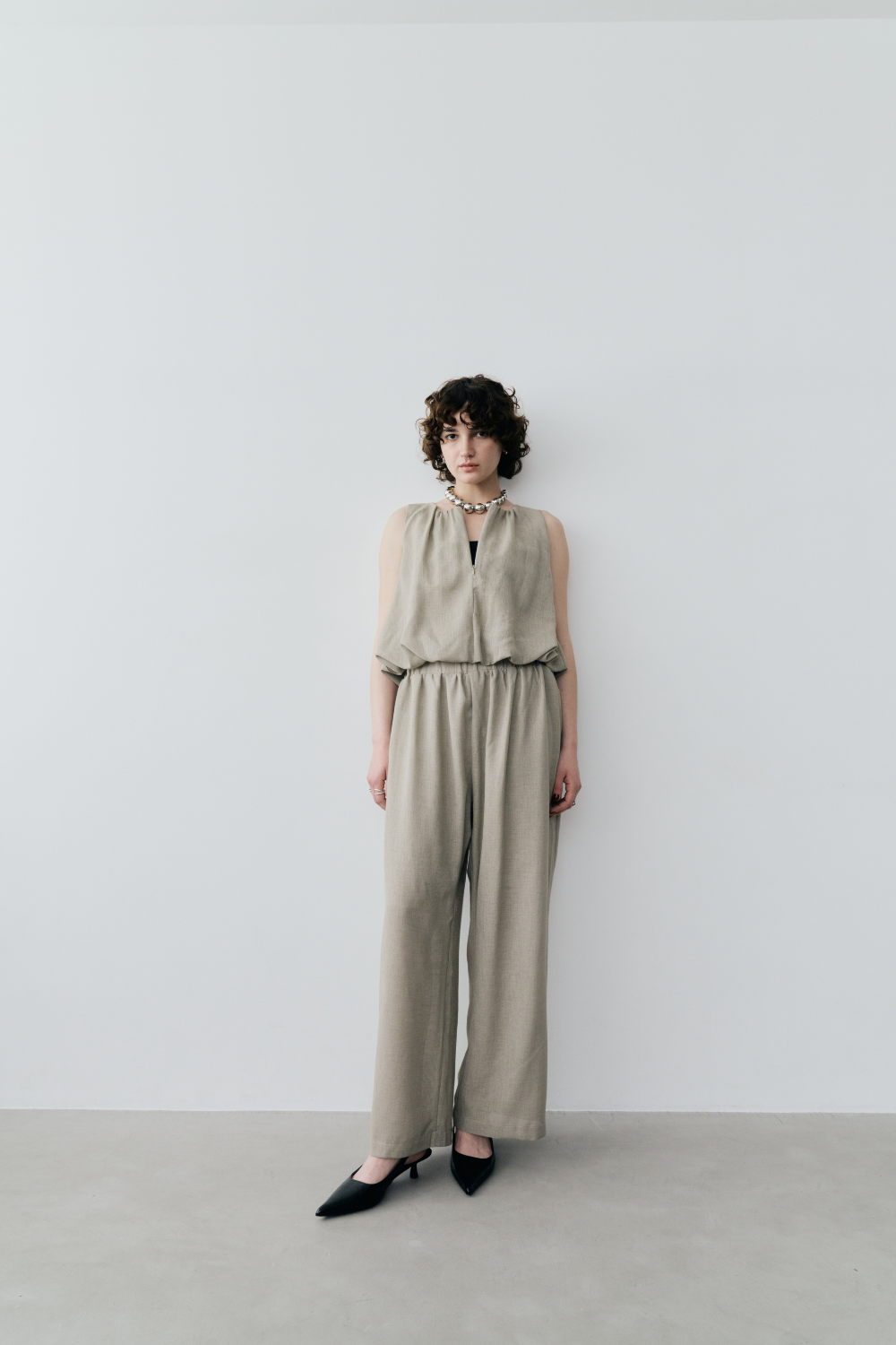 Sheer gathered pants