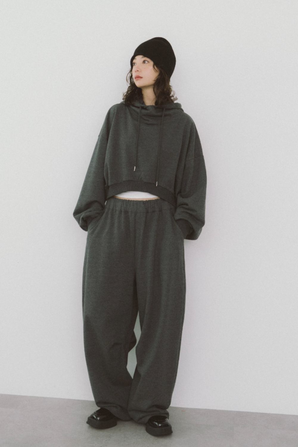 【Collaboration】Wide silhouette sweatpants