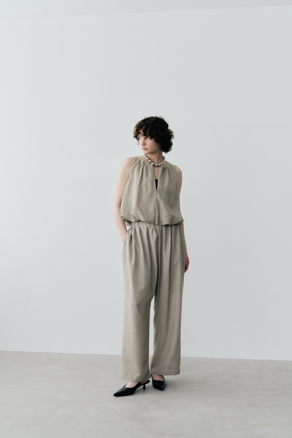 Sheer gathered pants