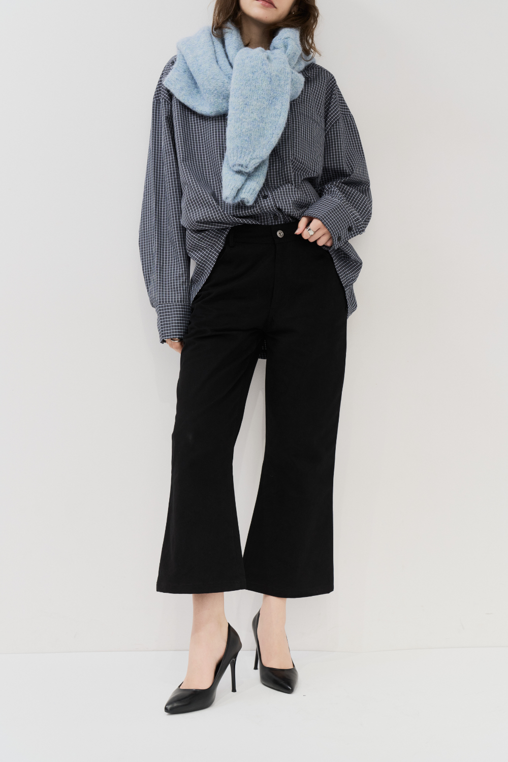 Cropped flared pants