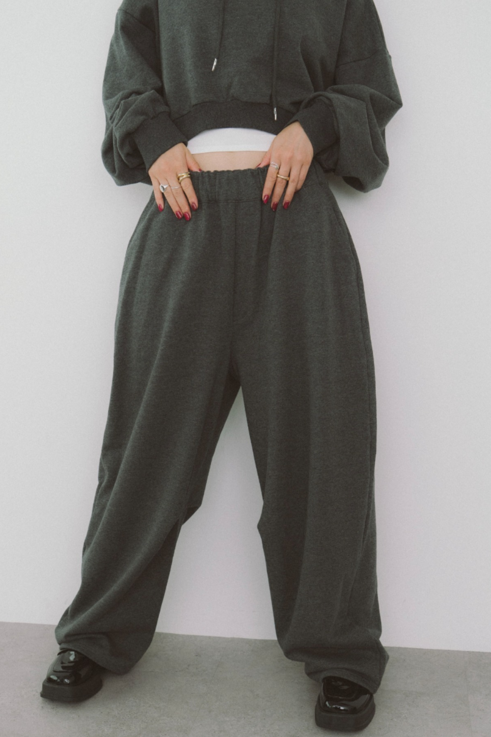 【Collaboration】Wide silhouette sweatpants