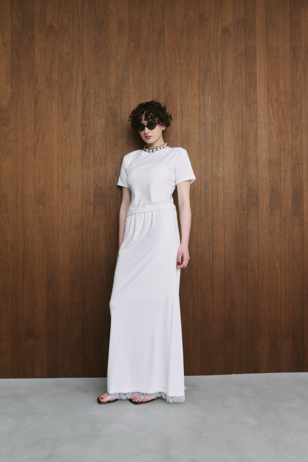 Lace hem long skirt