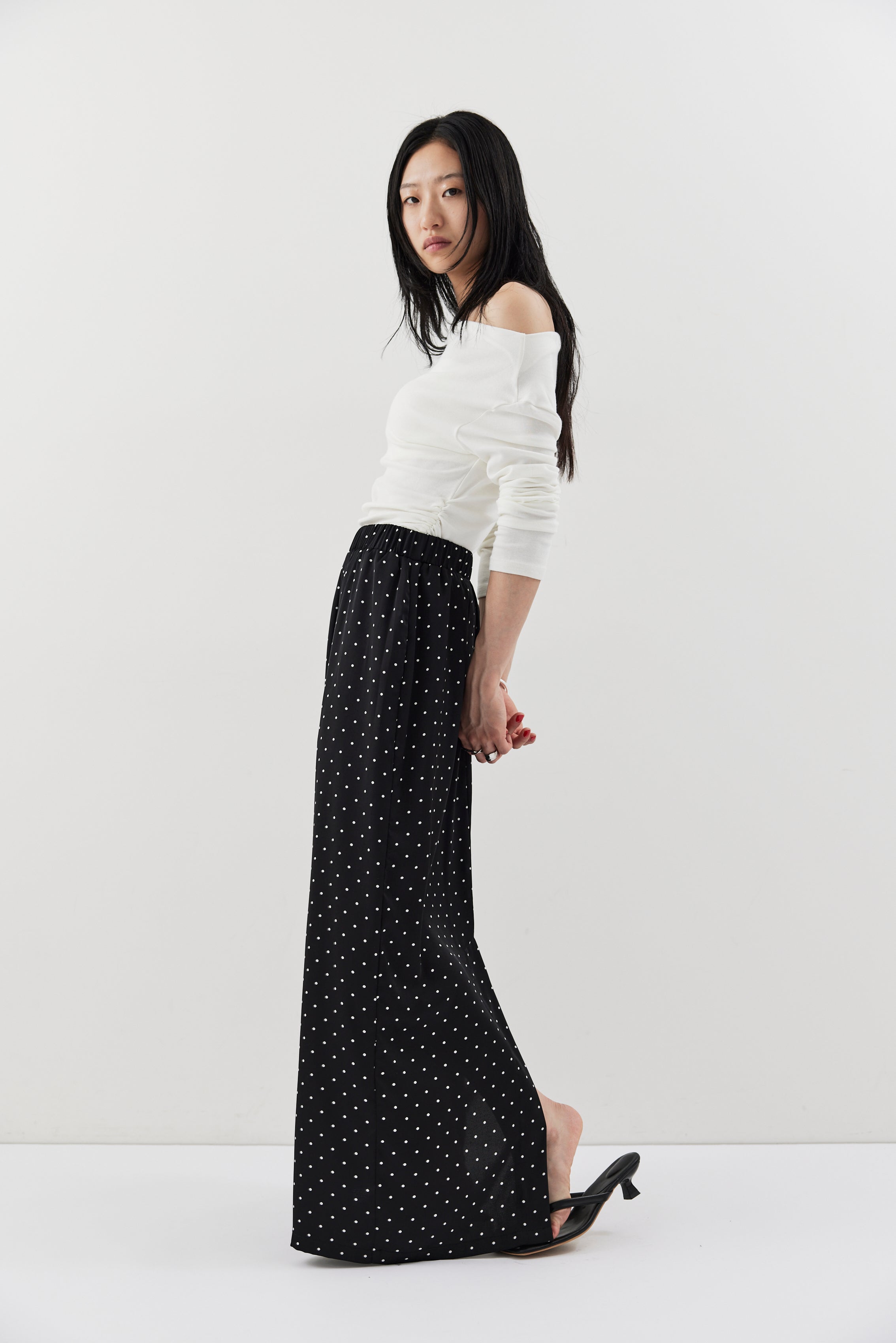Dot satin long skirt