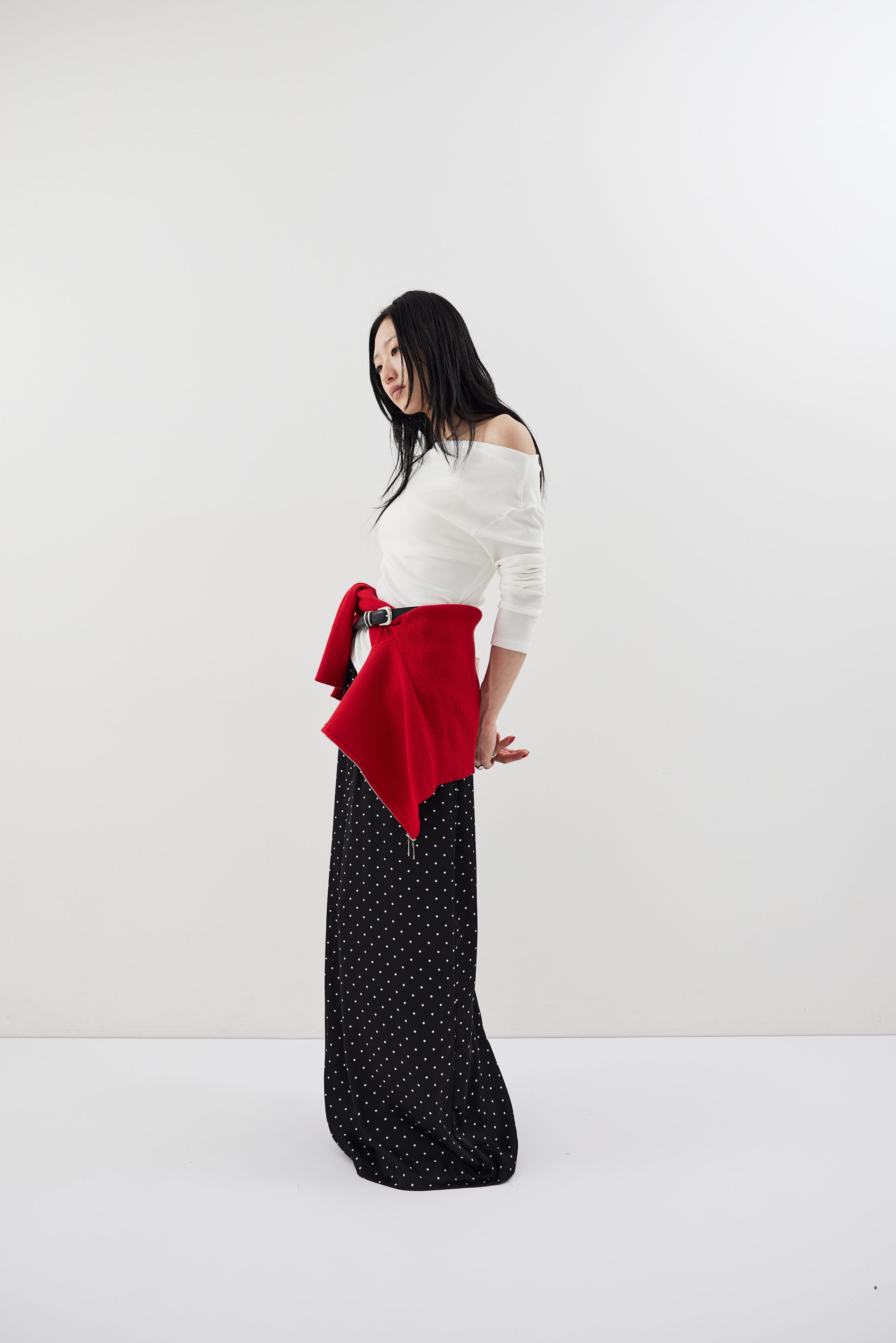 Dot satin long skirt