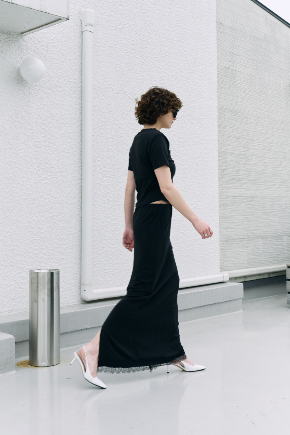 Lace hem long skirt