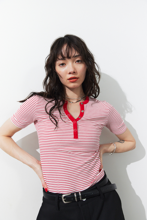 Snap button henry neck border TEE