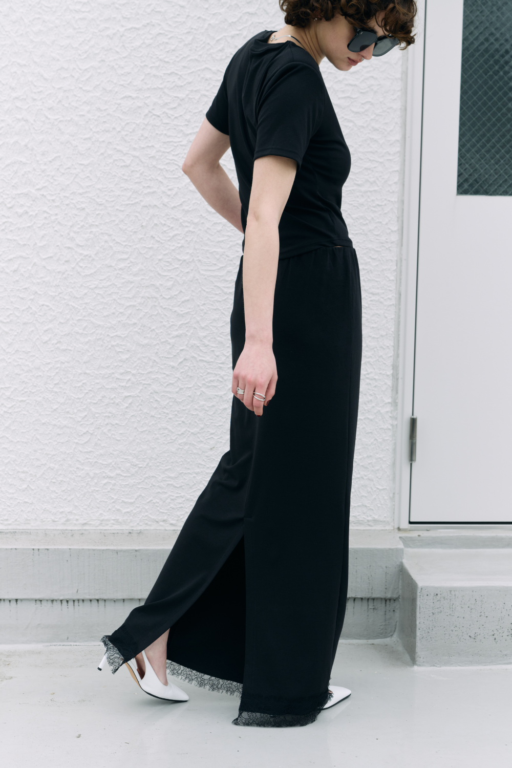 Lace hem long skirt